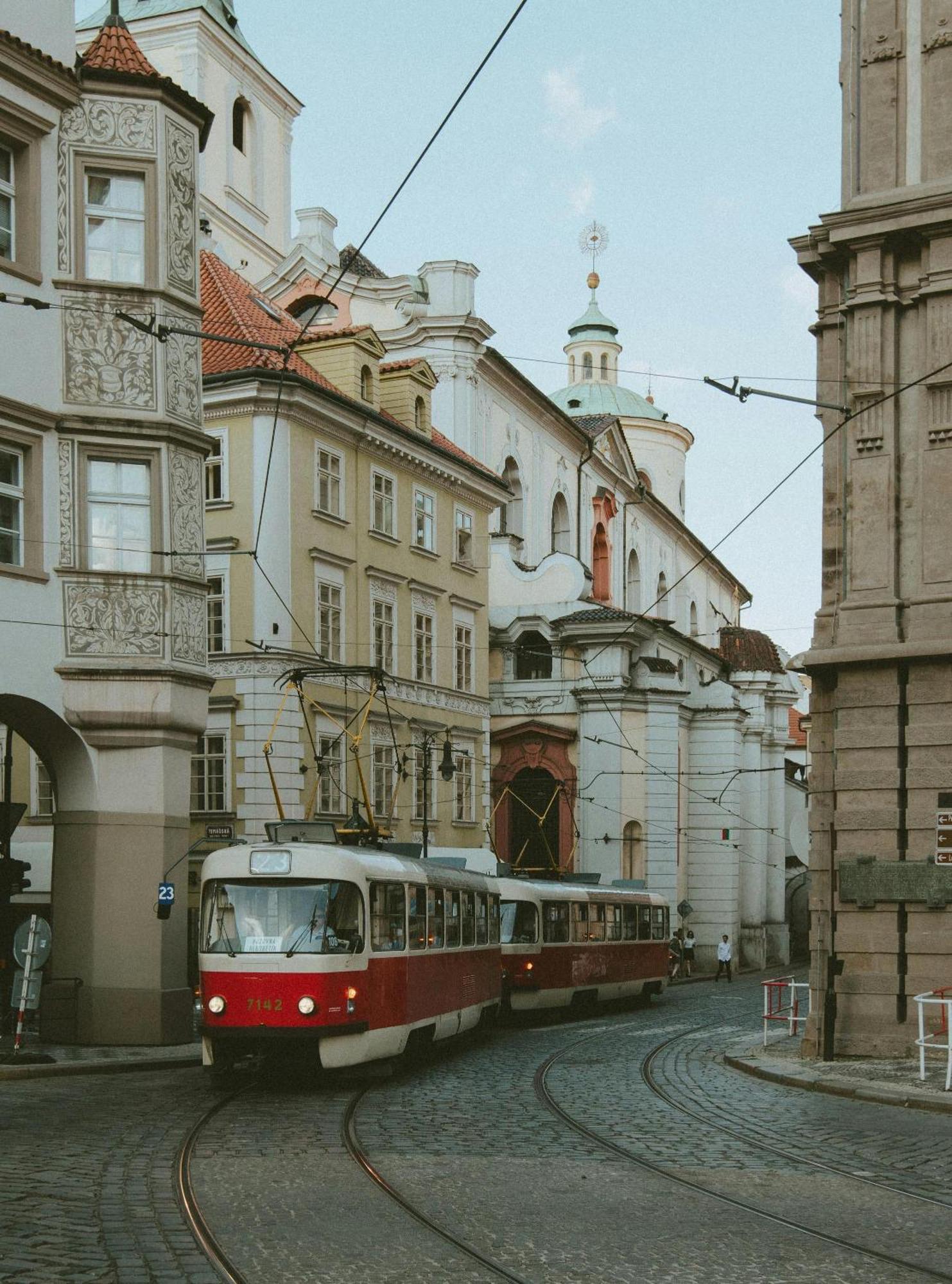Helen Homestay Vysehrad Prag Exterior foto